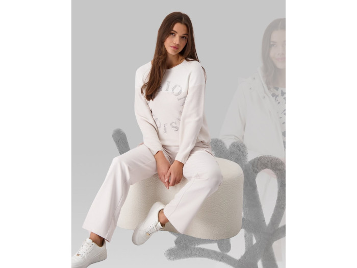 Трендові принти та кольори, рекомендовані Pantone 2025 SS New York, в новій колекції Monari Трендові принти та кольори, рекомендовані Pantone 2025 SS New York, в новій колекції Monari