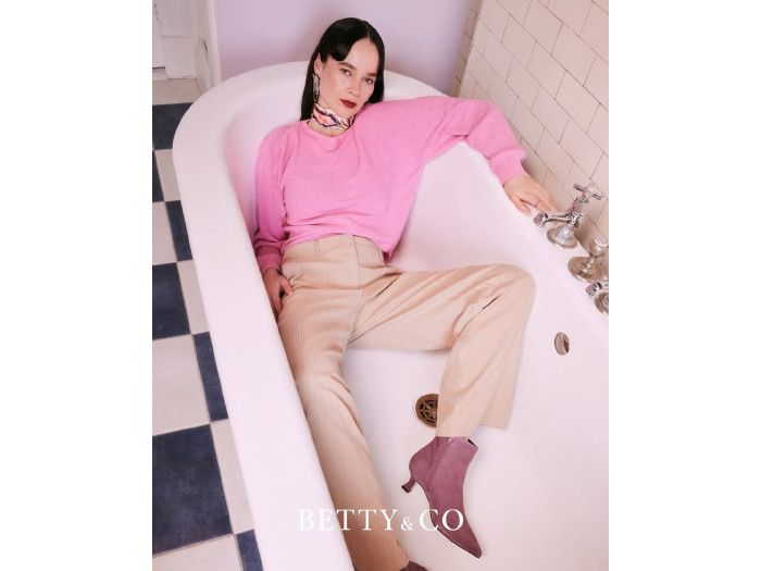 Стиль, комфорт та практичність з трендовими штанами від Betty & Co